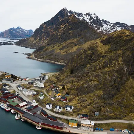 In The Middle Of Lofoten! Unique And Spacious On The Docks. Apartment Stamsund