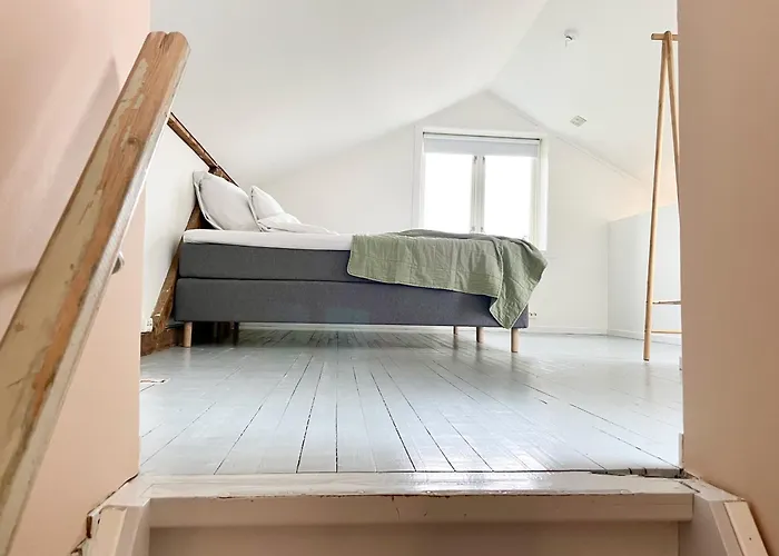In The Middle Of Lofoten! Unique And Spacious On The Docks. Διαμέρισμα
